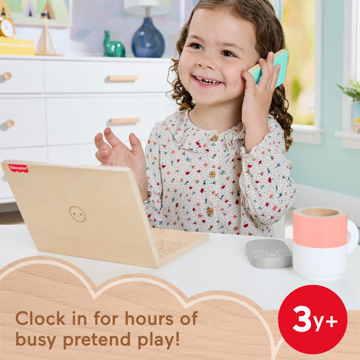 Fisher-Price Wood Pretend Play Work From Home Set, 9-Piece Office Playset With Wooden Toy Laptop & Phone For Preschool Kids Ages 3+ Years